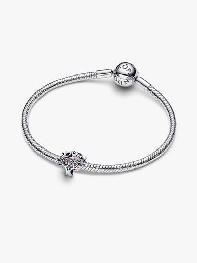 Familietre Openwork Charm