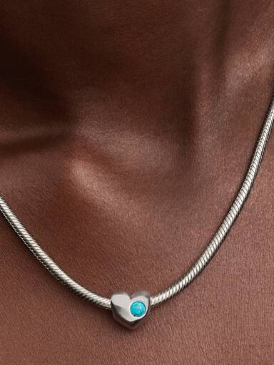 Hjerteformet Charm med Turkisblå Stein