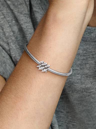Sparkling Aquarius Zodiac charm