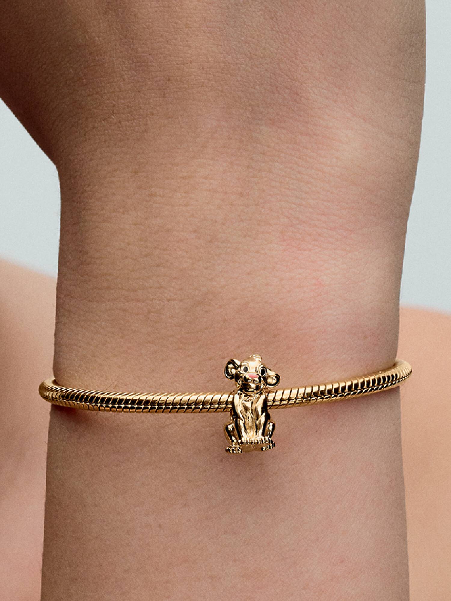 Disney Løvenes Konge Simba Charm