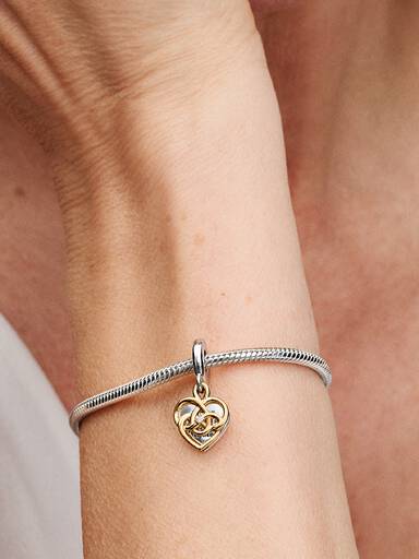 Inngraverbar Mum Dobbel Hengende Charm med Lab-dyrket Diamant