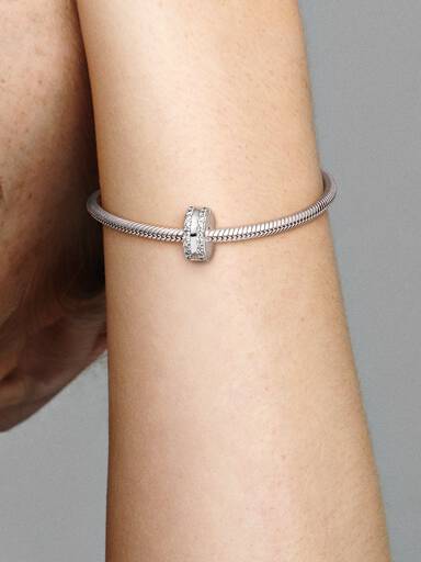 Double Lined Pavé klemmecharm