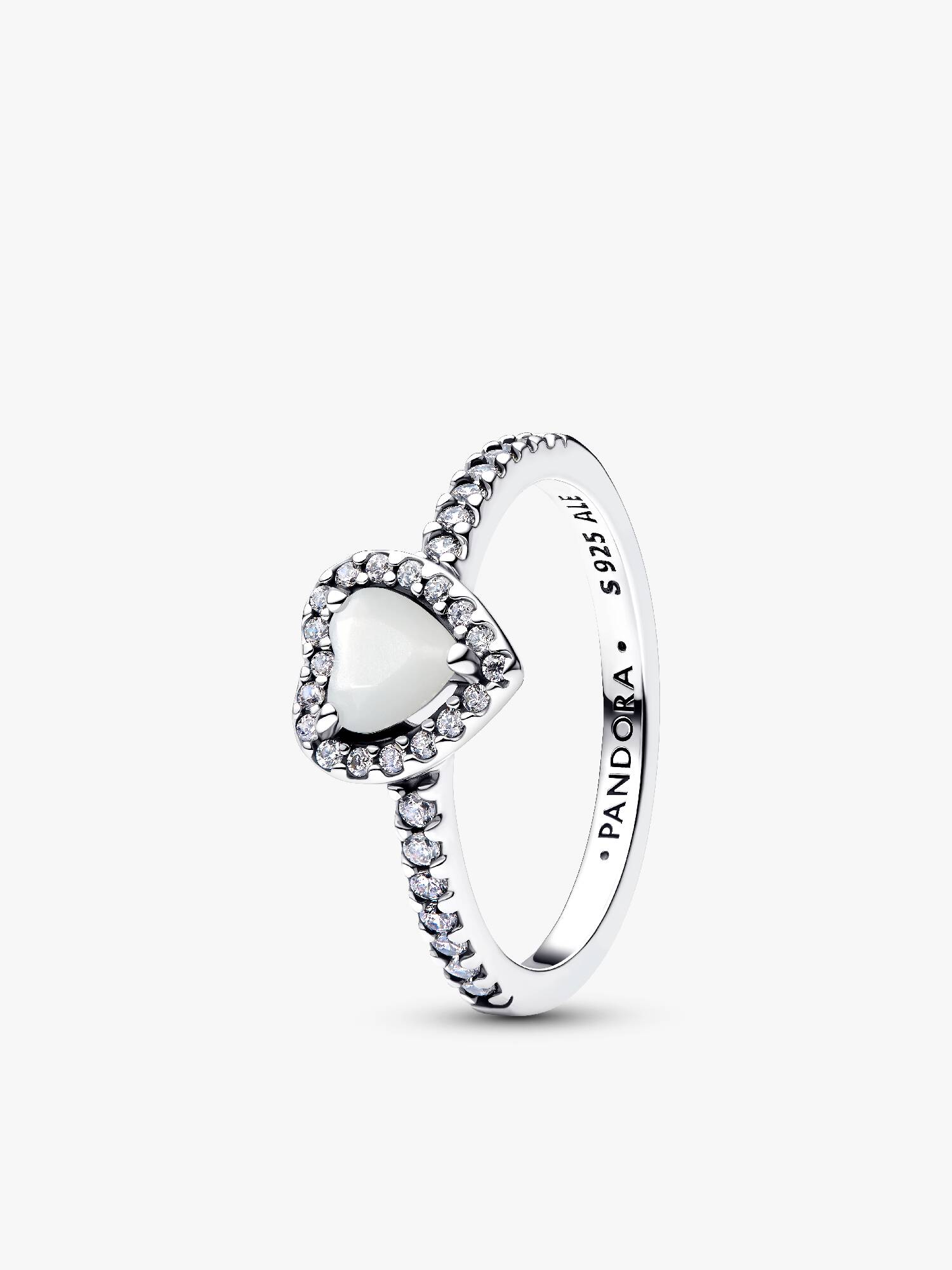 Forhøyet Hvitt Hjerte Ring