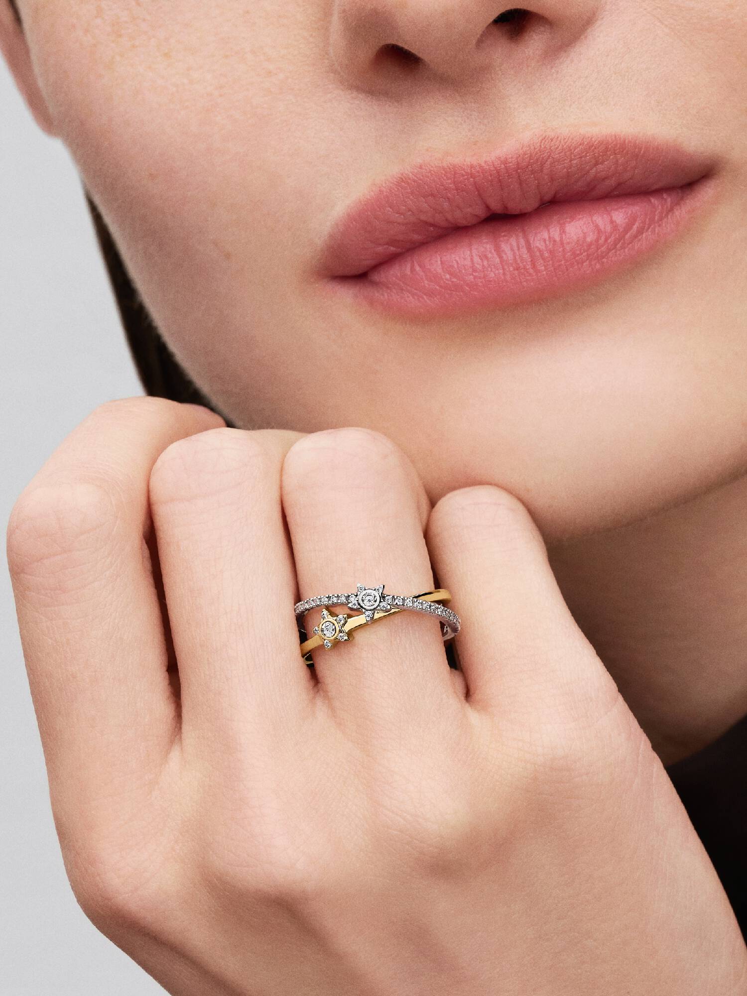 Funklende Stella Crossover Ring