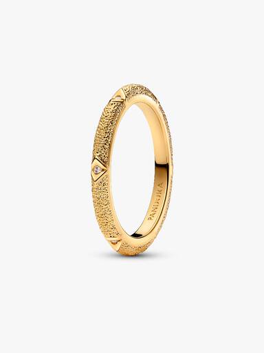 Tekstur og Steiner Ring