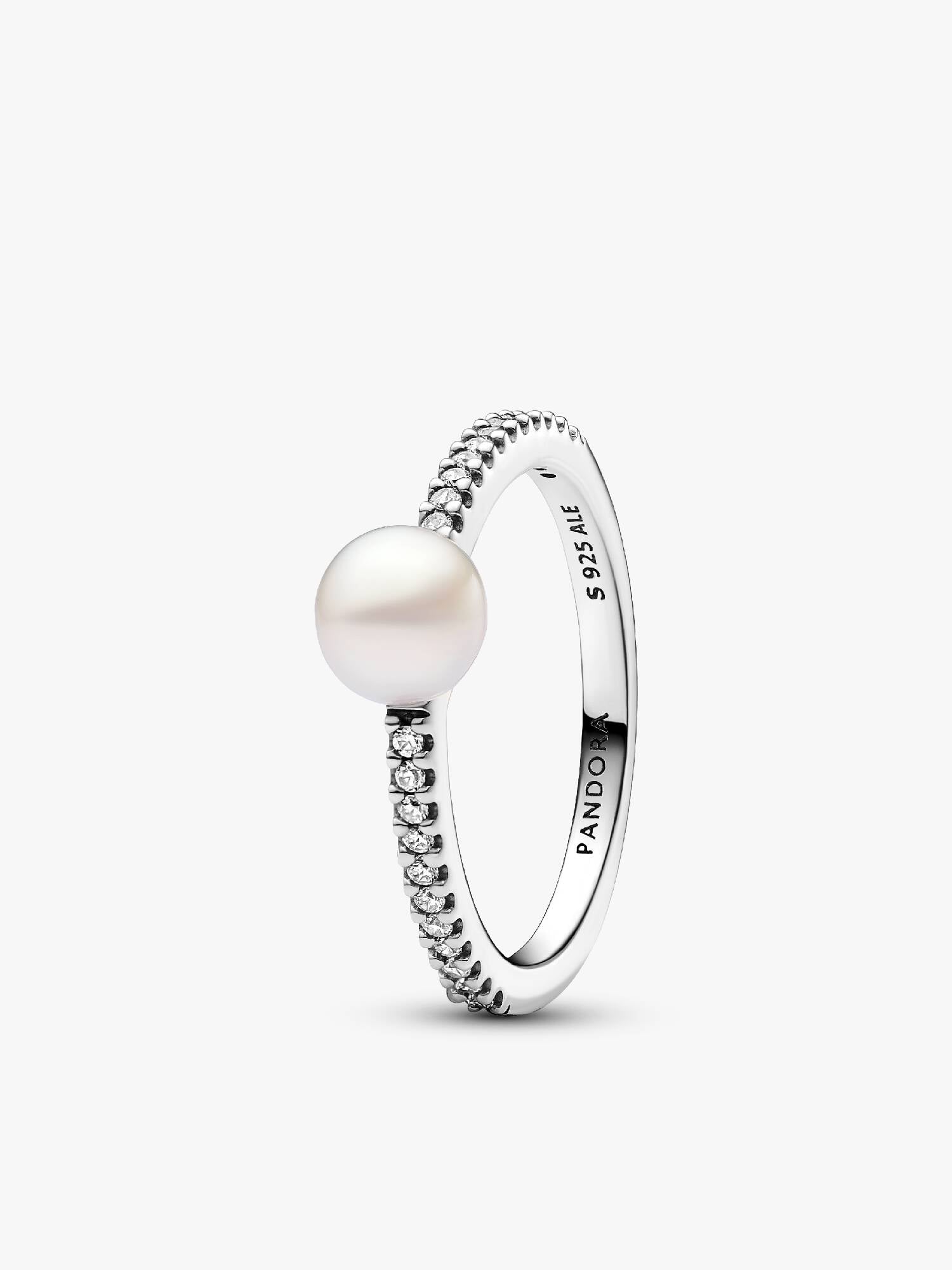 Behandlet ferskvannskulturperle og Pavé Ring