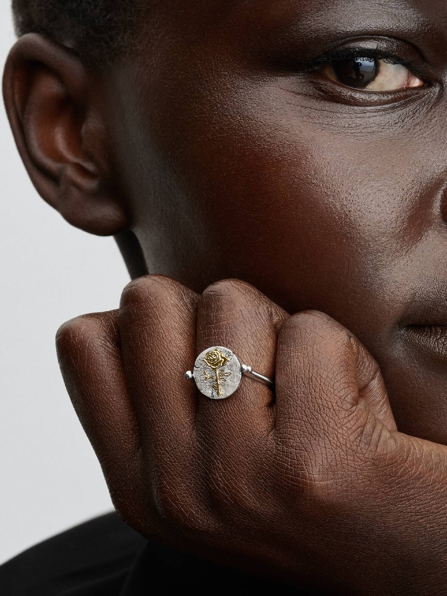 Pink Vendbar Medaljong Ring