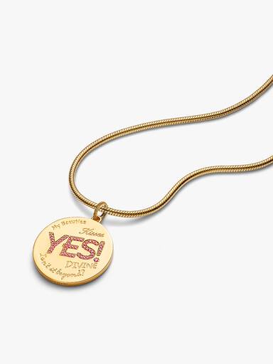 Pat McGrath The Beauty Mantra Oversized Medaljong