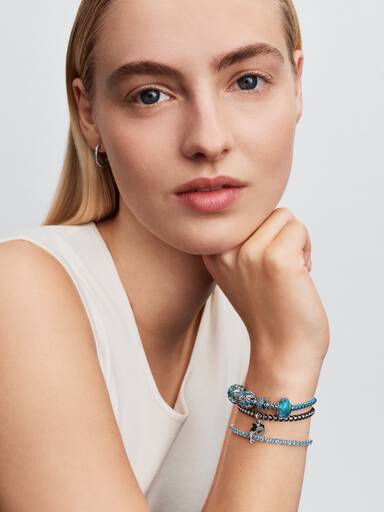 Isblå Stein Mellomledd Charm