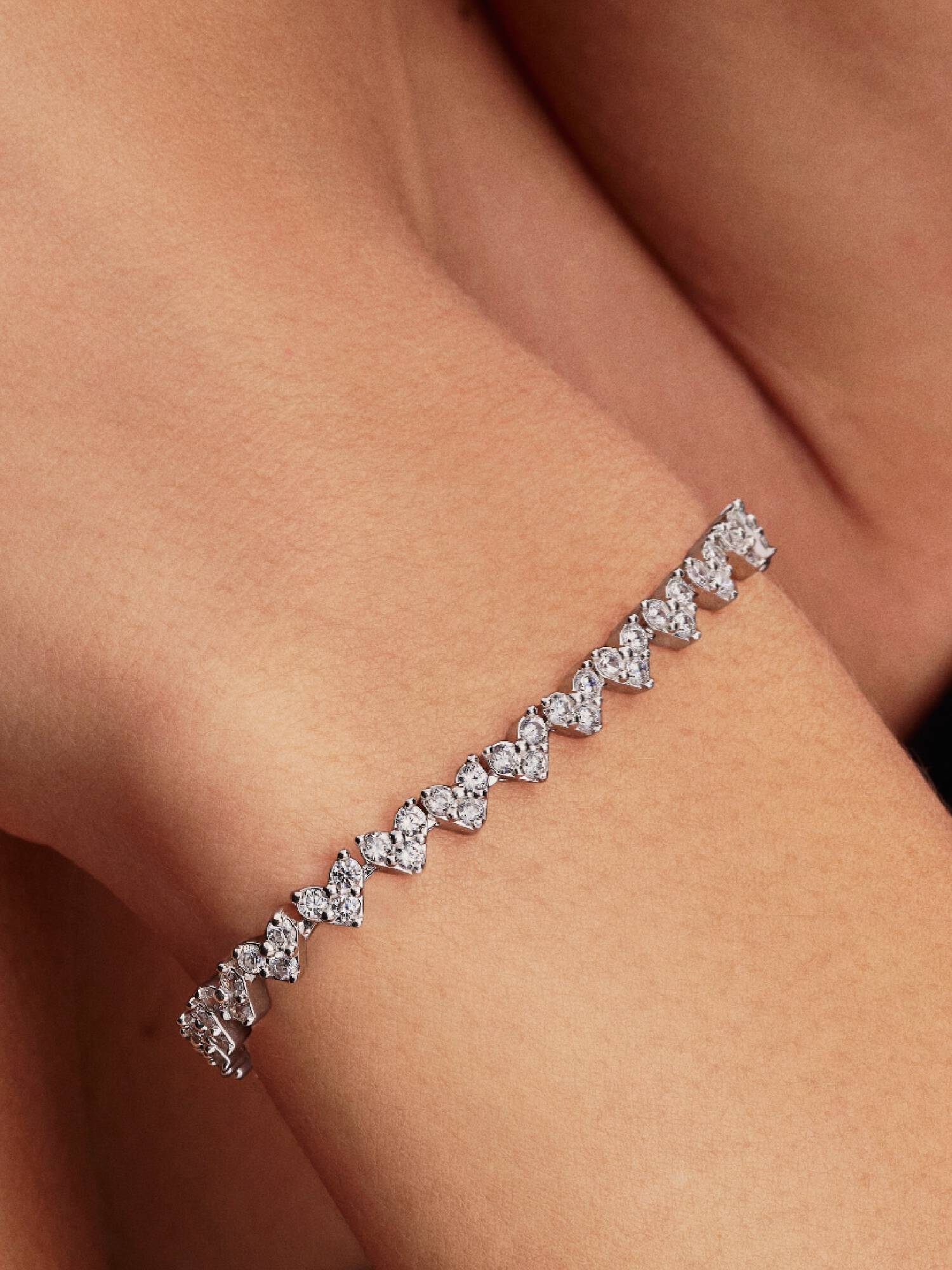 Trippel Stein Hjerte Armbånd
