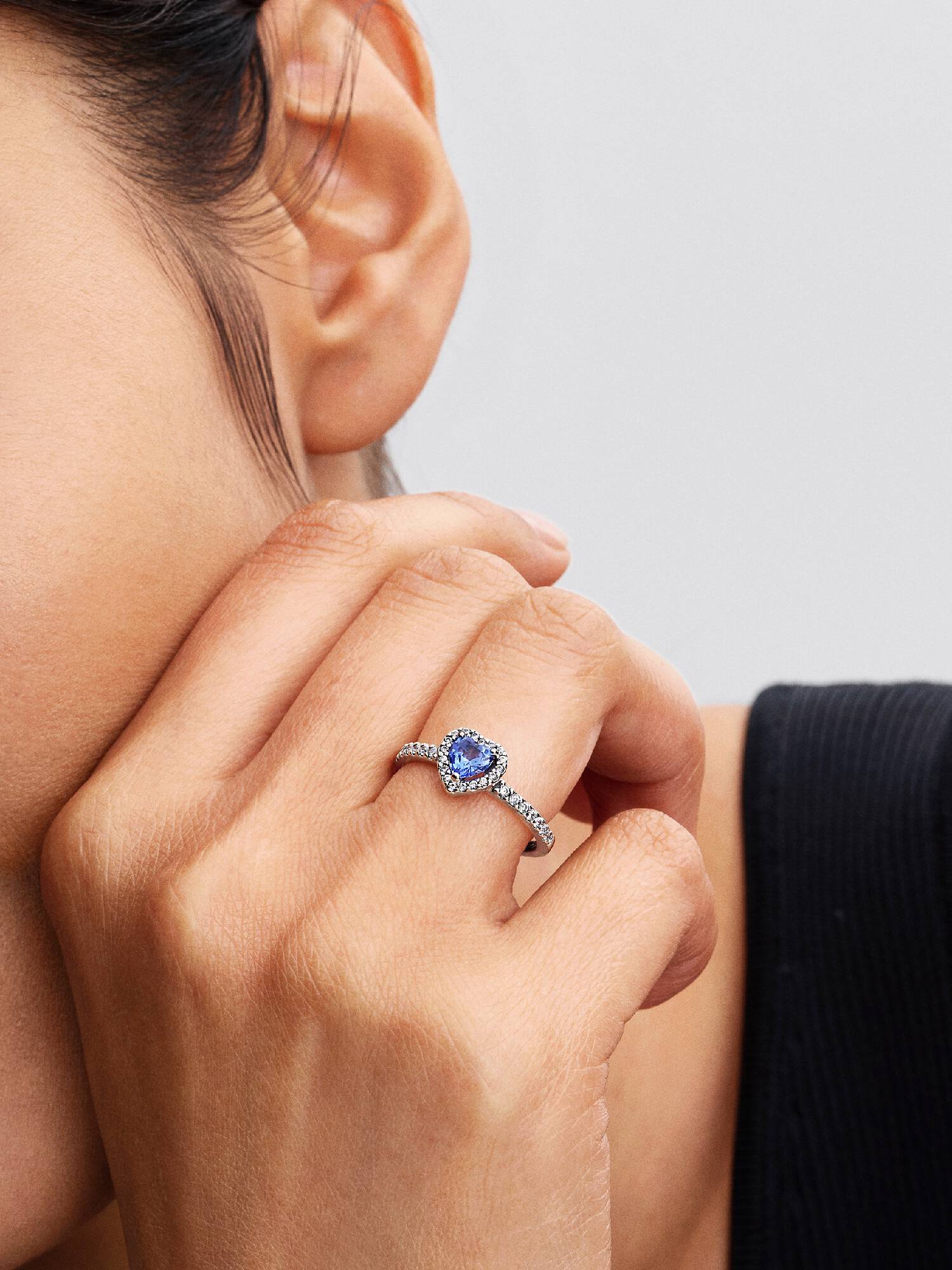 Funklende Hevet Hjerte Ring