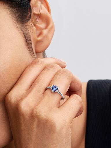 Funklende Hevet Hjerte Ring