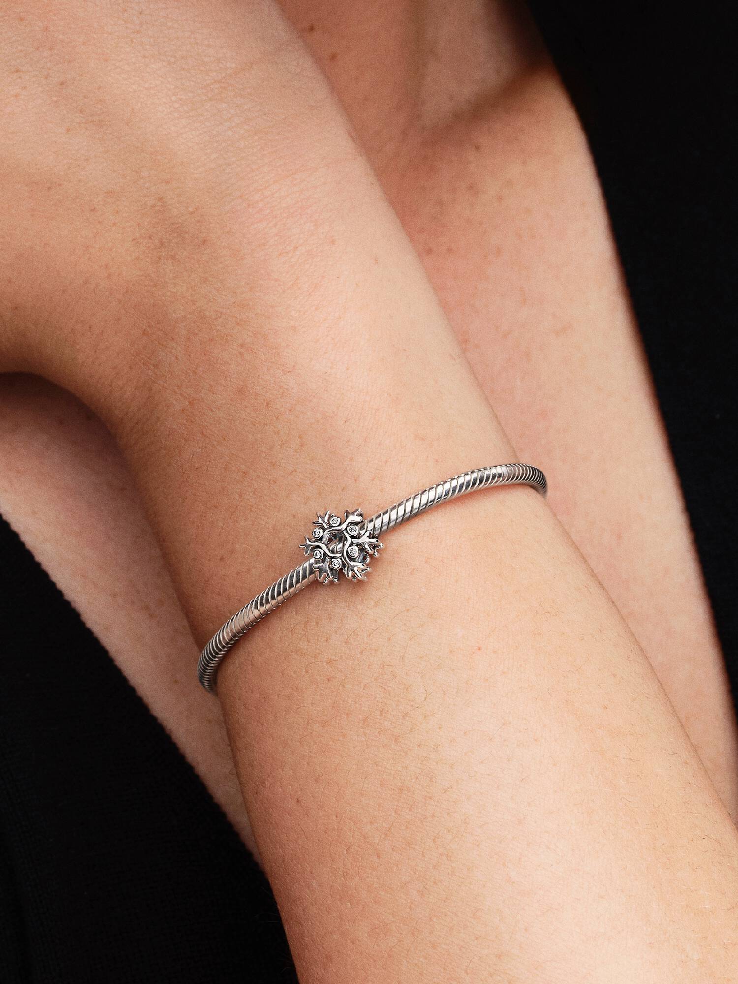 Snøfnugg Charm