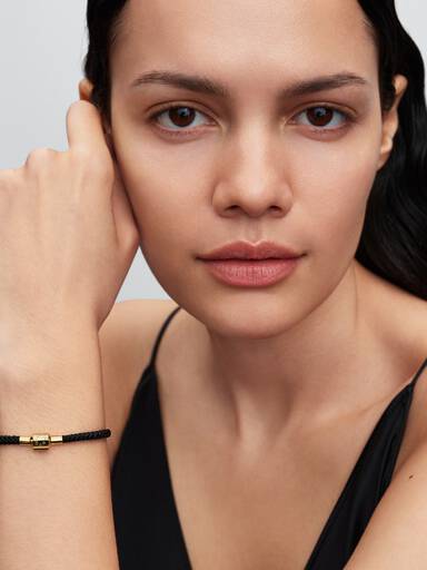 Armbånd med Blank Svart Snor