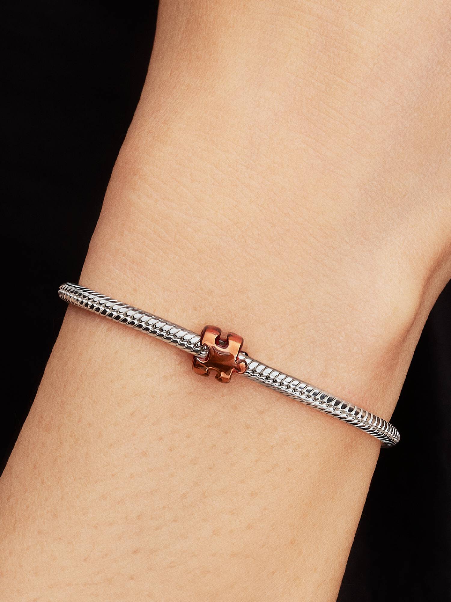 Oransje Puslespillbit Mini Charm