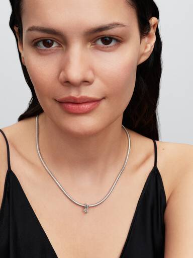 Tulipan Openwork Charm