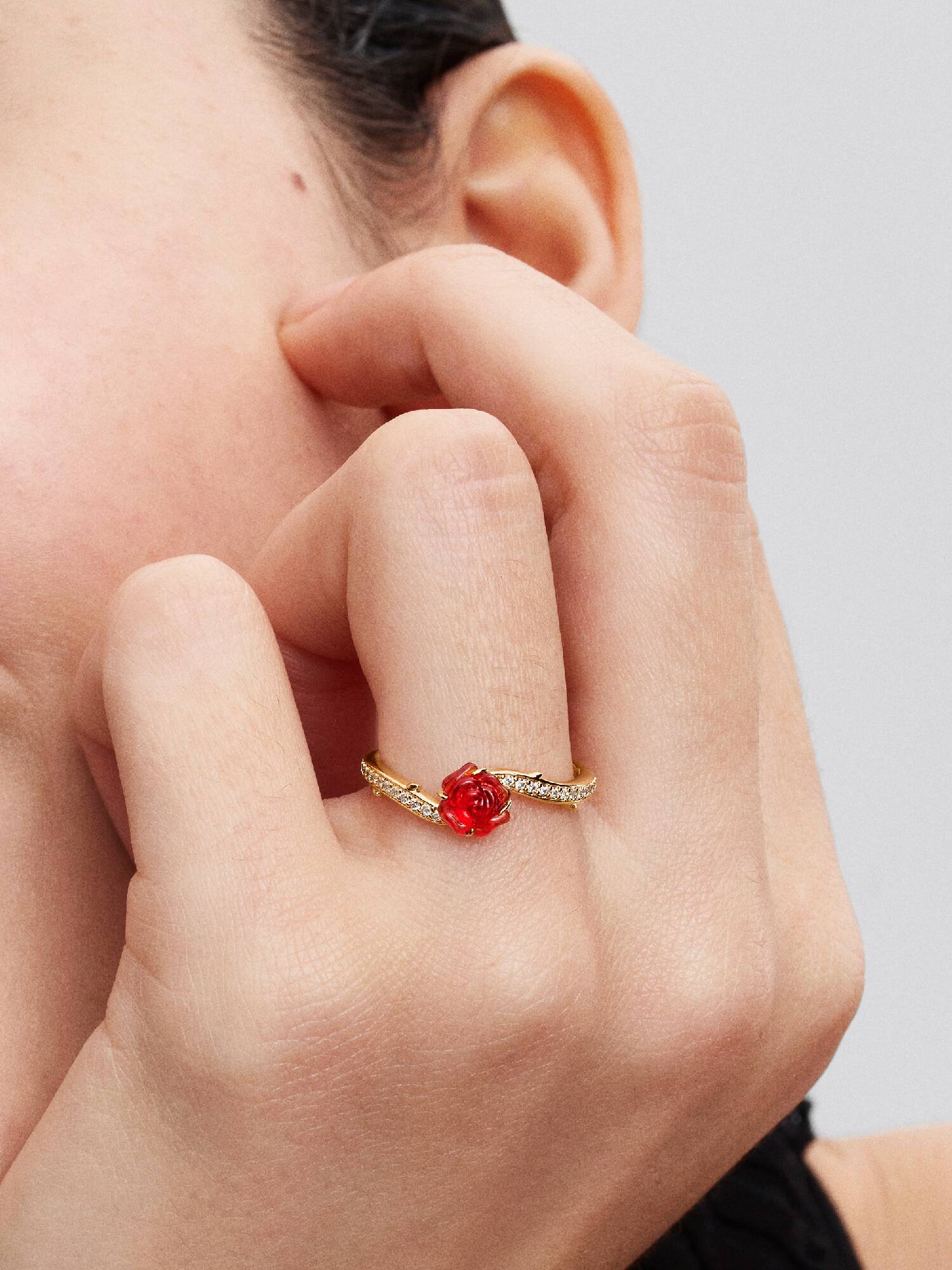 Disney Skjønnheten og Udyret Fortryllet Rose Ring