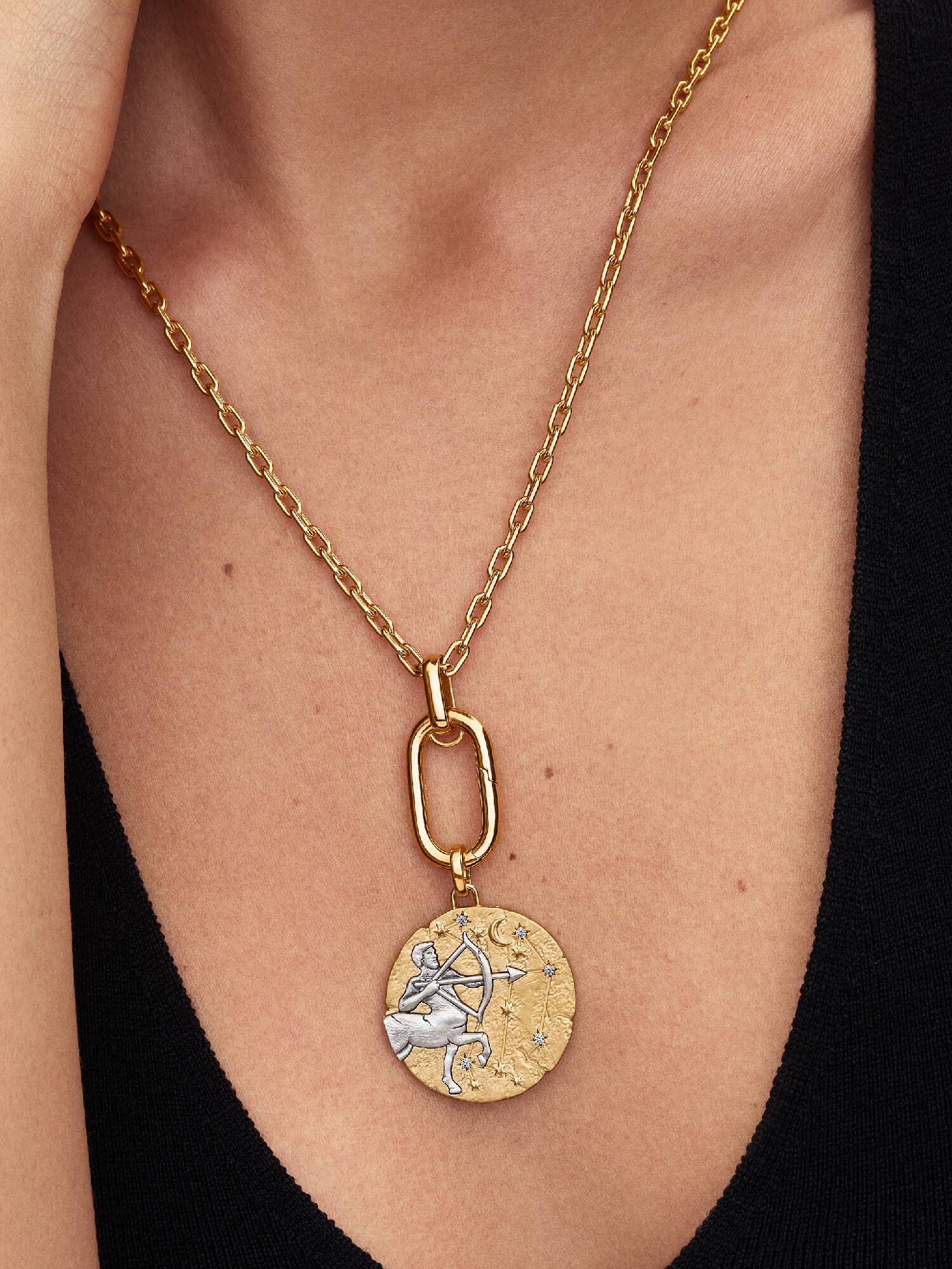 Stjernetegnet Skytten Oversized Medaljong Charm