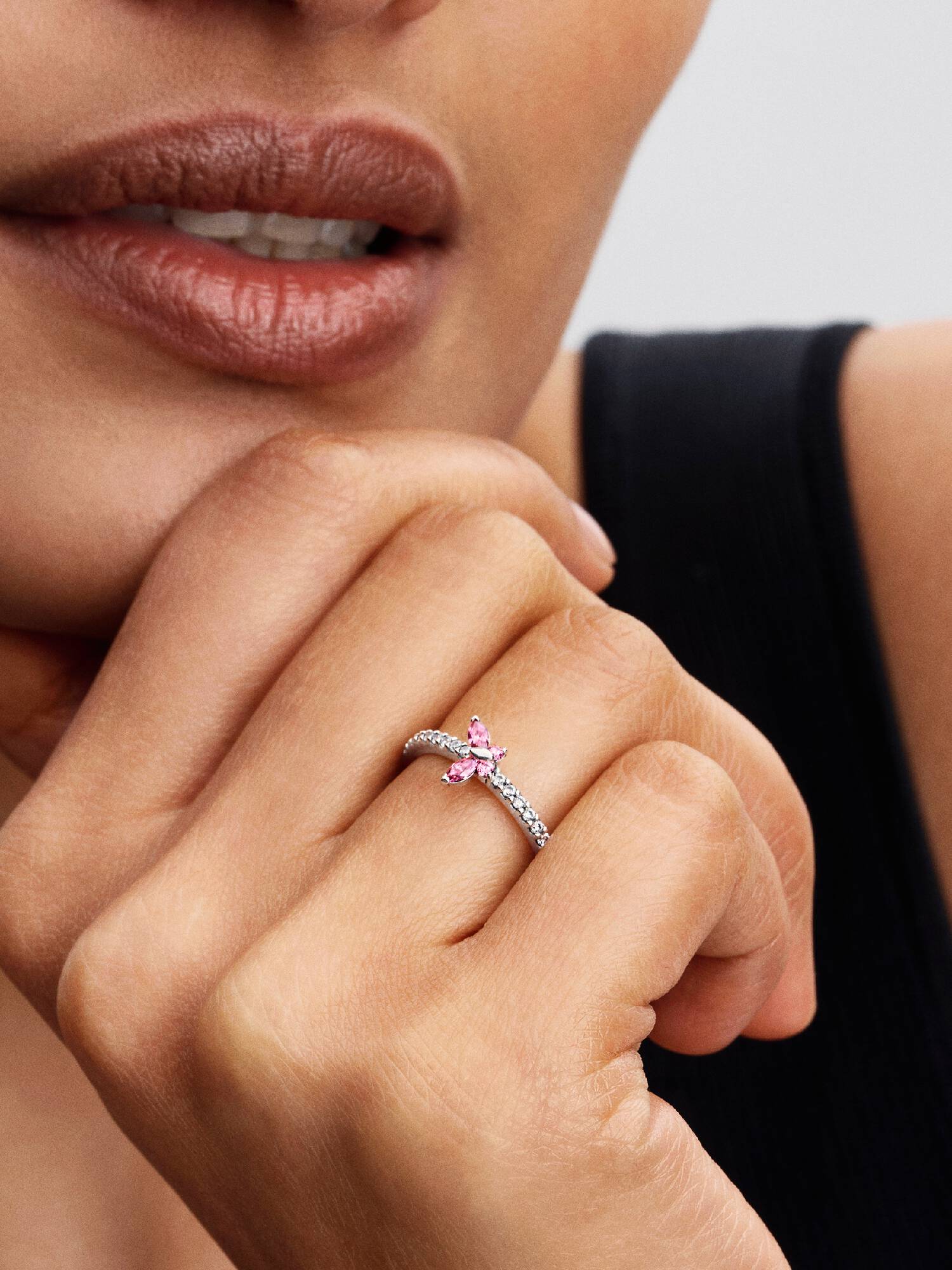 Glitrende Sommerfugl Ring